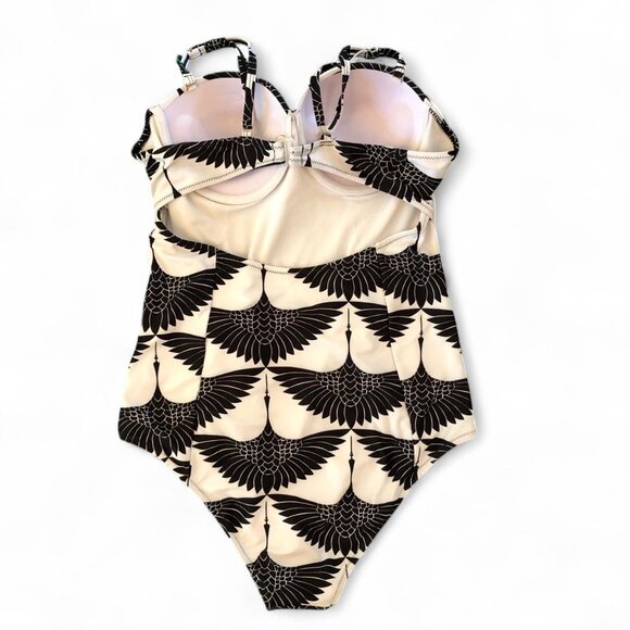 Cupshe Whole Piece Swimsuit - Picture 4 of 7